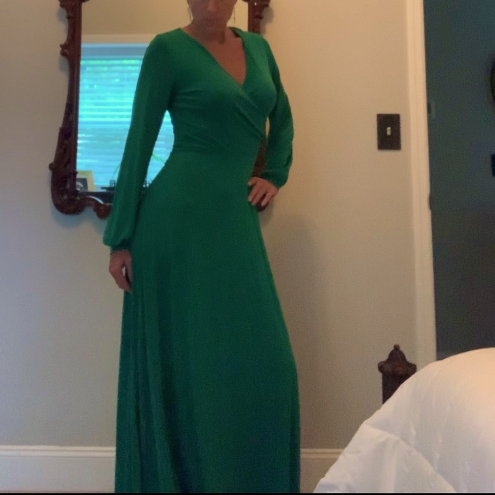 Maxi dress-Long sleeve Green. Size XS